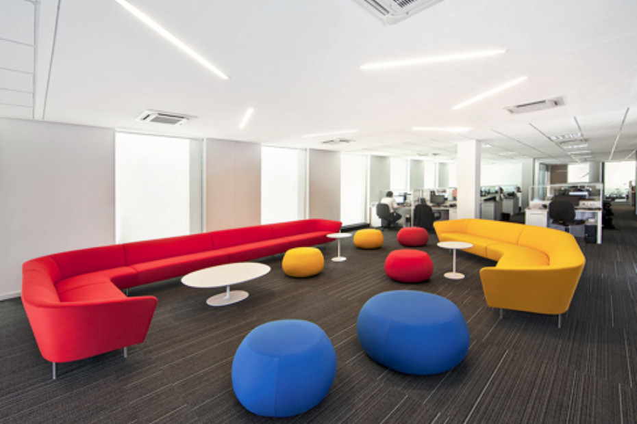 开云（中国） - 桌几|咖啡桌|办公家具|设计师家具|Dizzie 咖啡桌